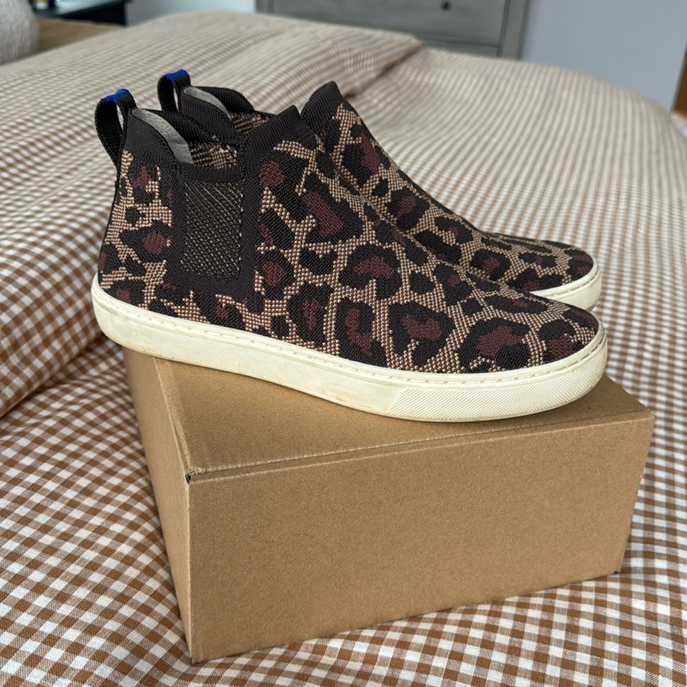 Rothy’s the Chelsea boot sz 8.5